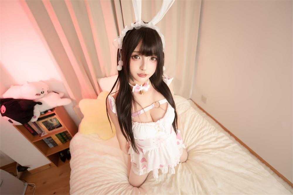 神楽坂真冬  白丝兔绒 [75P/28M]（）1