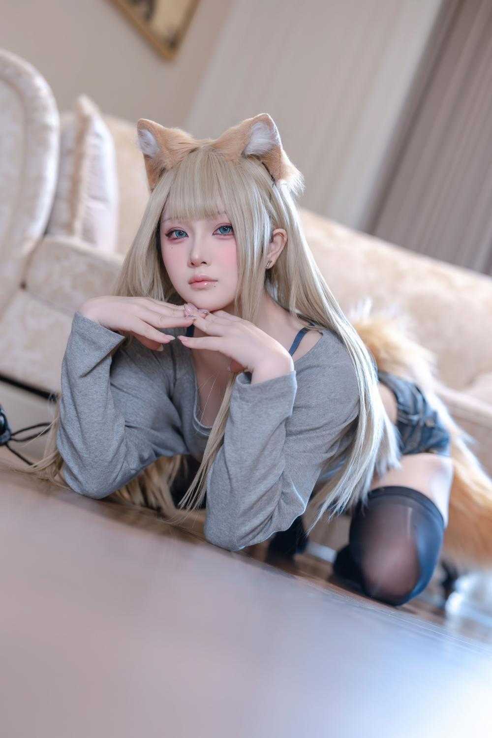 屿鱼 -  T1 紧身短裤 [54P/392M] 1